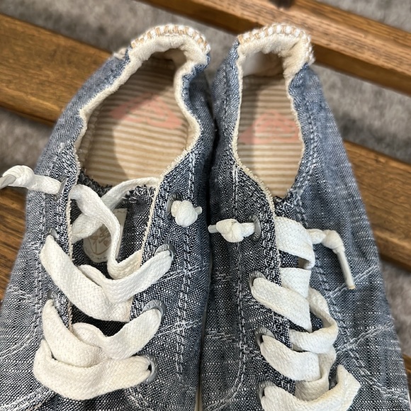 Roxy Canvas sneakers - Picture 5 of 6